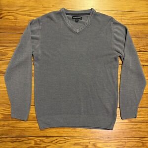 Tricots St. Raphael Knit Sweater Men's M Long Sleeve Gray V-Neck Acrylic Soft